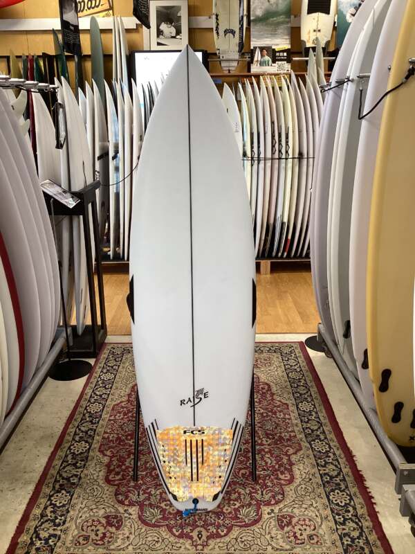 SUPERBRAND】RAISE 5'8” | ムラサキスポーツの中古バリューサーフボード