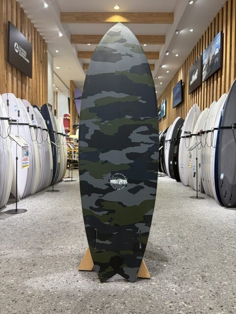 フィン・リーシュ付/美品】JS Black Baron 5'6