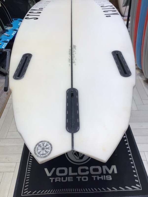 STACEY】ROACH TWO5'3 | ムラサキスポーツの中古バリューサーフボード