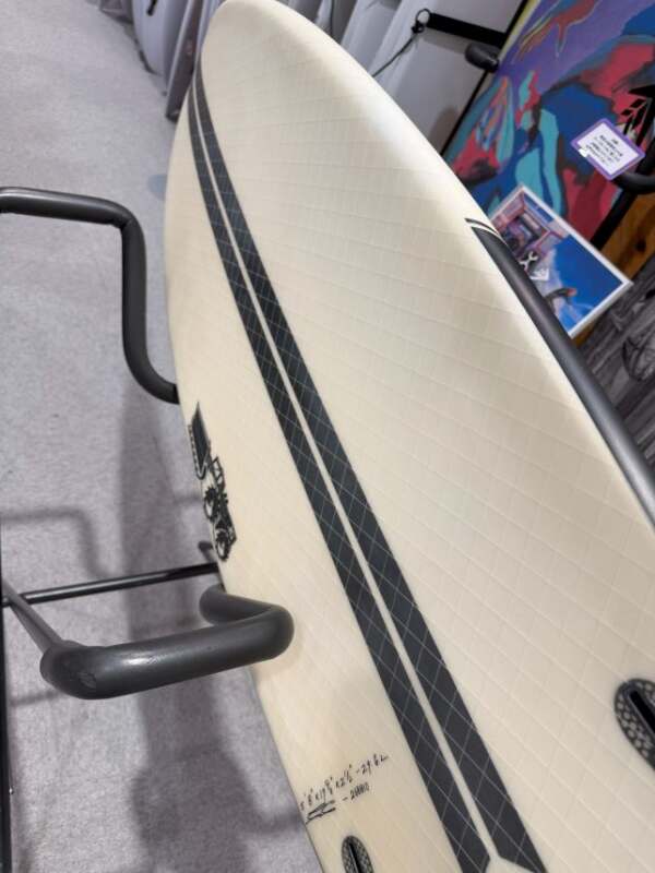 JS 】BLAK BOX3 HYFI 5'8″ | ムラサキスポーツの中古バリューサーフボード
