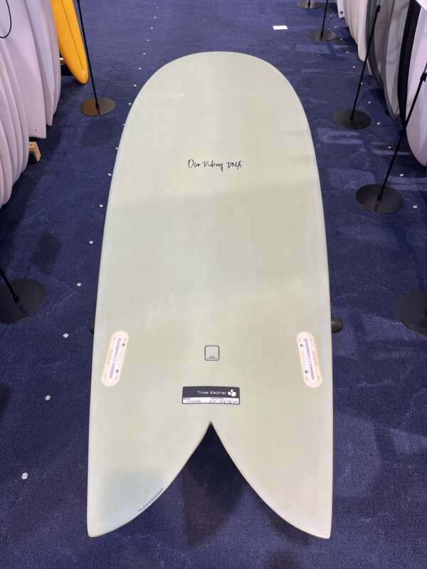 THREE WEATHER】DNA 6'2” | ムラサキスポーツの中古バリューサーフボード