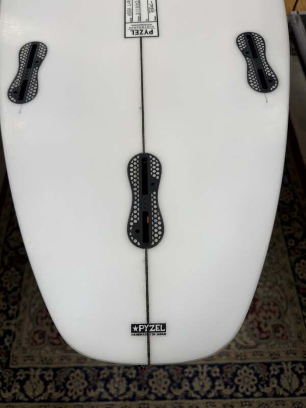 PYZEL】HIGH LINE 5'9″ | ムラサキスポーツの中古バリューサーフボード