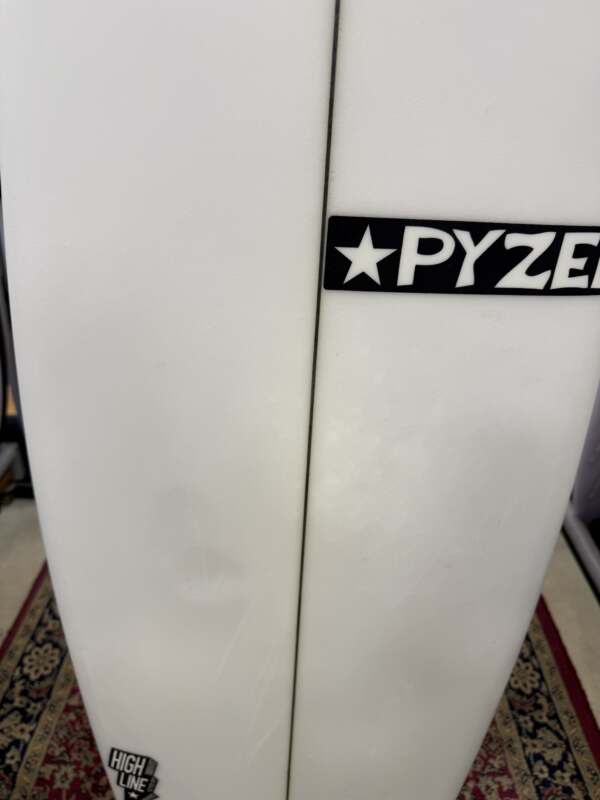PYZEL】HIGH LINE 5'8″ | ムラサキスポーツの中古バリューサーフボード