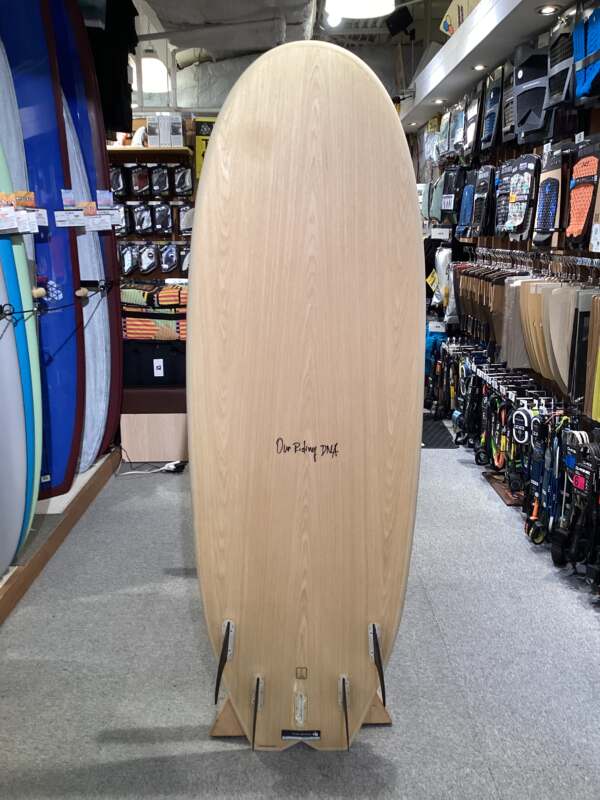 THREE WEATHER】FREELY 5'9 | ムラサキスポーツの中古バリューサーフボード