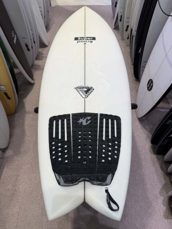 SUPER BRAND】SERIAL TRI 5´6 | ムラサキスポーツの中古バリュー