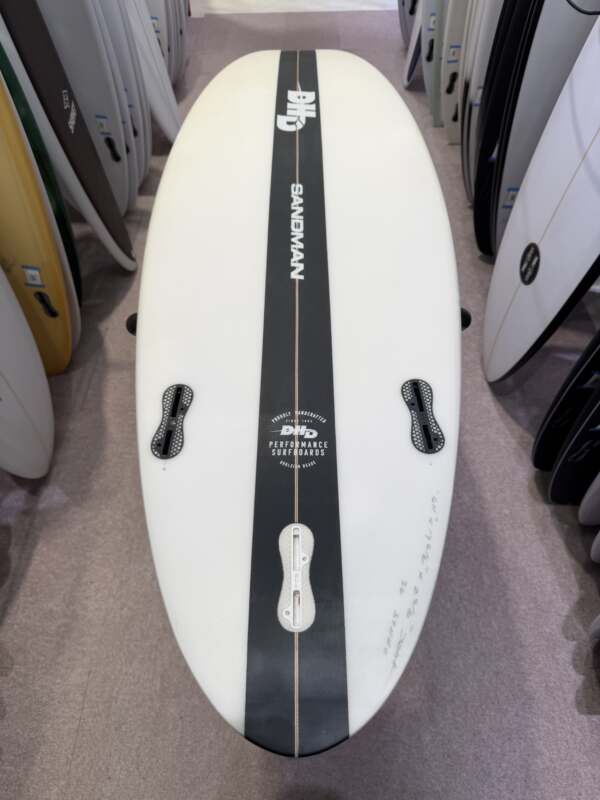 DHD】SANDMAN 5´11 | ムラサキスポーツの中古バリューサーフボード
