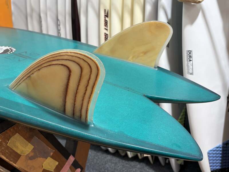9/13迄 アプリ会員1万円OFF！【THOMAS SURFBOARD】FISH 5'6 | ムラサキ